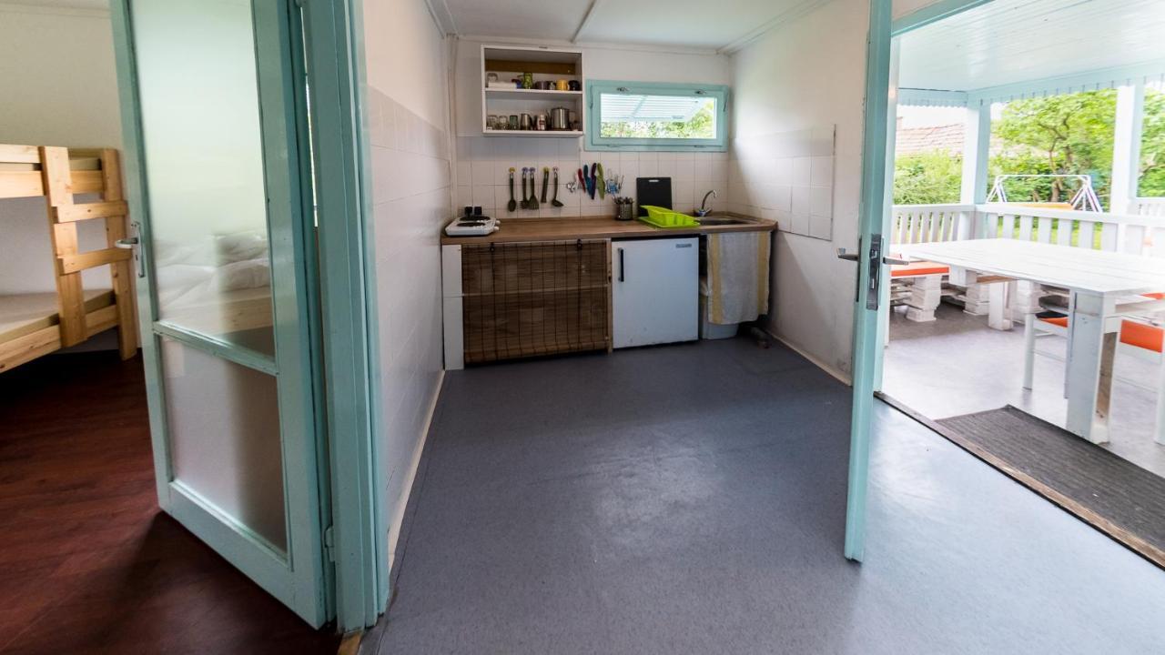 Hotel Penge Bungalok Balatonalmádi Esterno foto